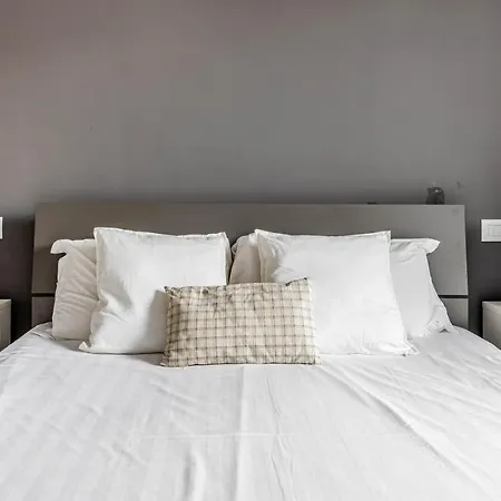 Apartment Altido Cosy 1-bed With Balcony Milan
